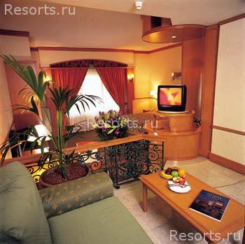 Ramada Continental Hotel 24